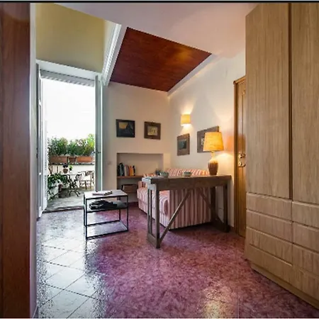 Le Camerelle 83 קאפרי