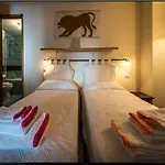 Le Camerelle 83 別荘 *
