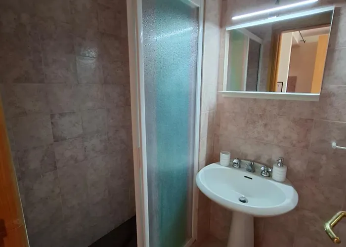 Vakantiehuis Le Camerelle 83 *