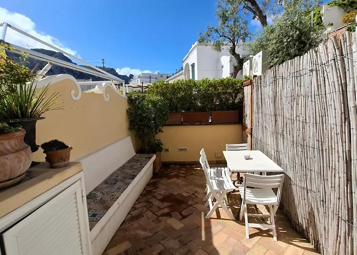 Le Camerelle 83 Vakantiehuis Capri