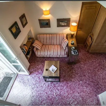 Le Camerelle 83 Holiday home